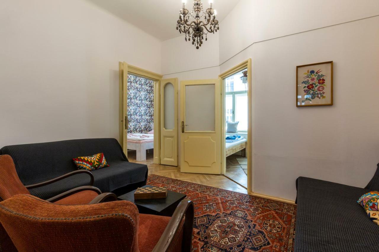 Vintage Home In The Center Budapest Eksteriør bilde